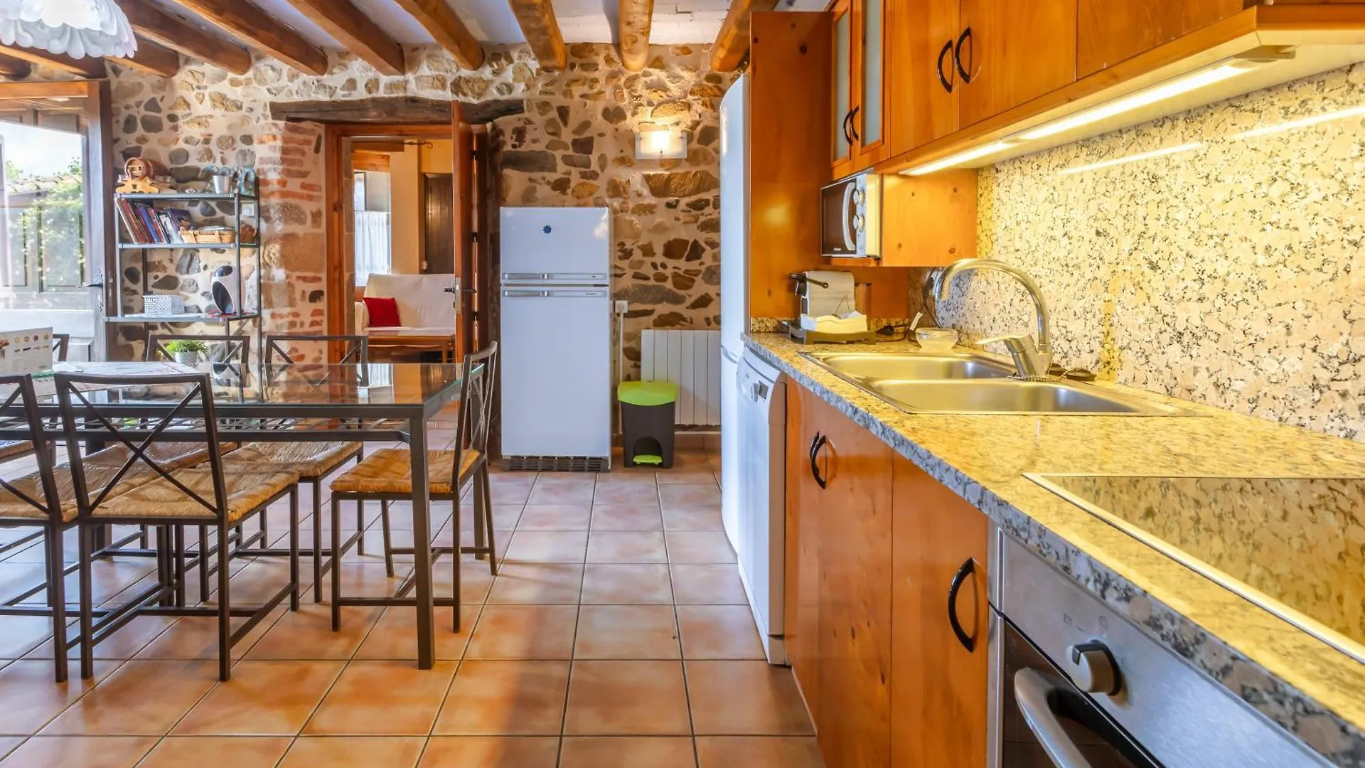 ז'ירונה La Pahissa De Can Abras Casa Rural
